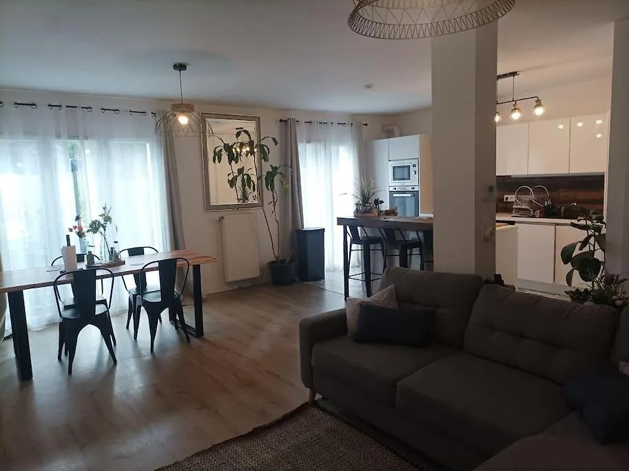 Residence Juan Valera Vaujours 0*,
