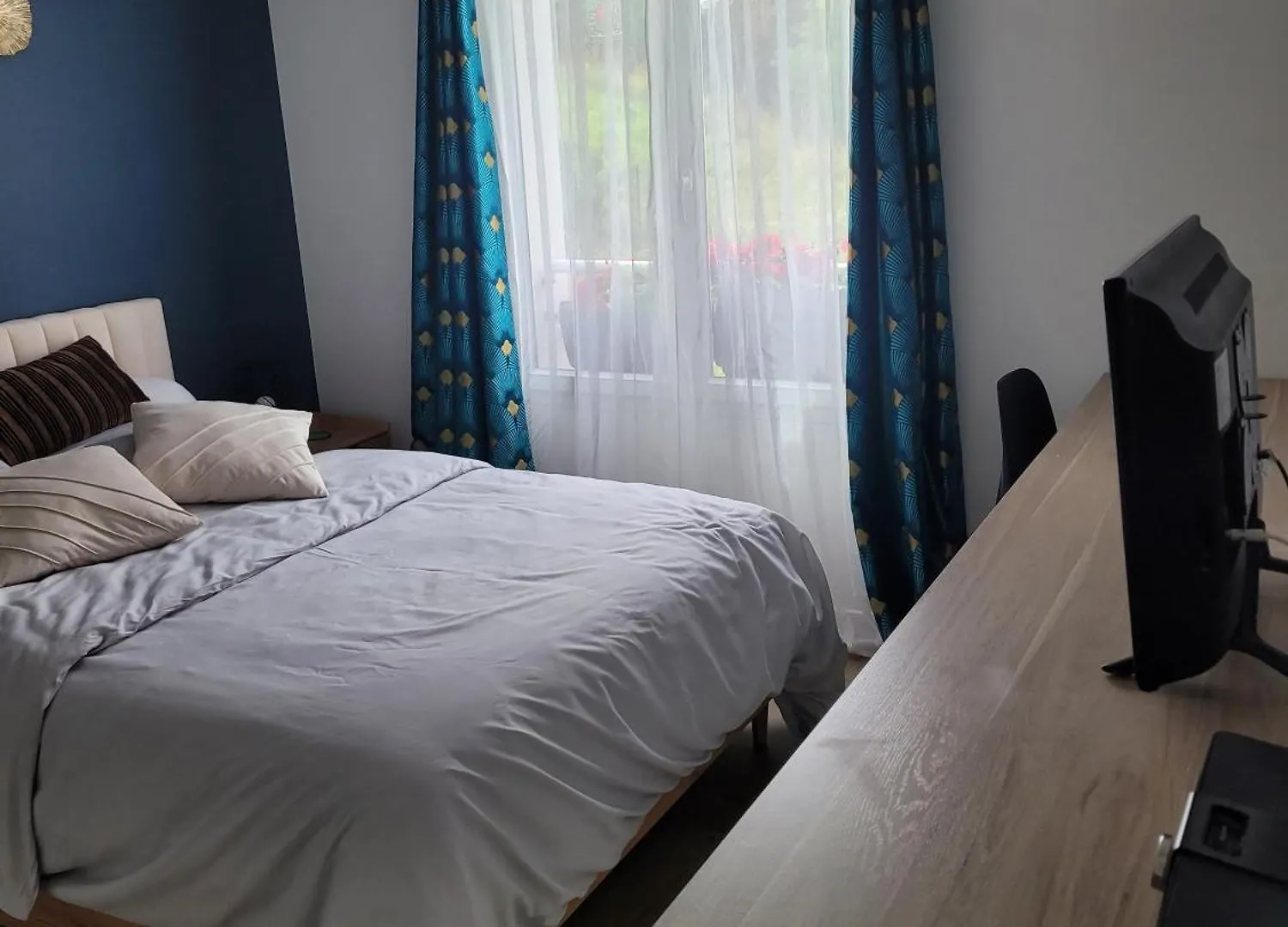 Residence Juan Valera Vaujours 0*,